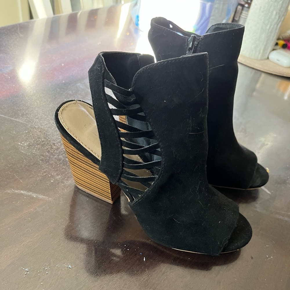 Just Fab laser cutout wedge Sandle booties